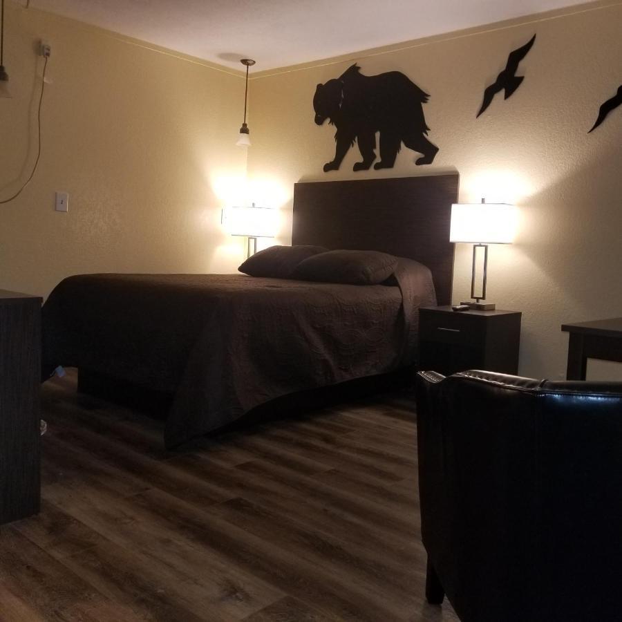 Frontier Lodge ランダー エクステリア 写真