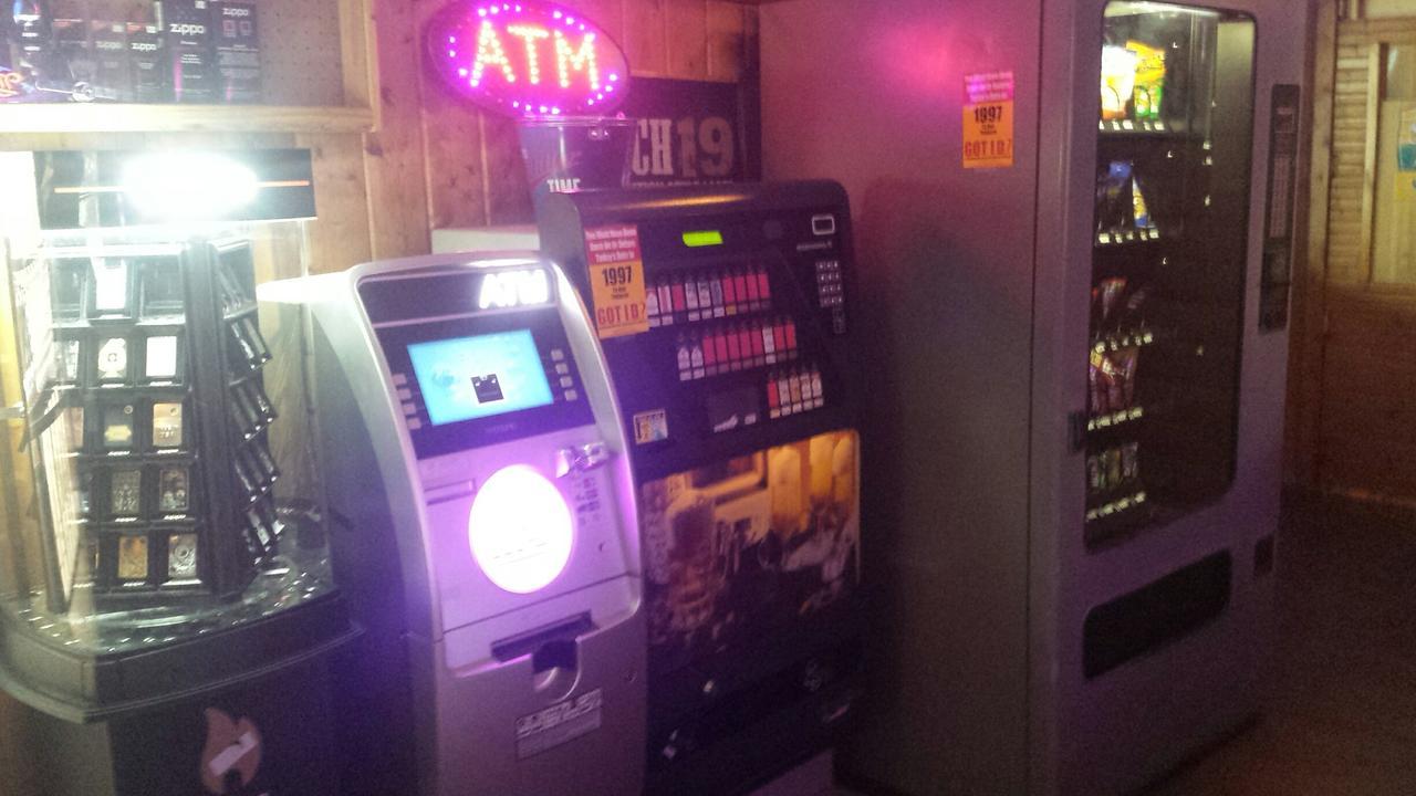 Frontier Lodge ランダー エクステリア 写真