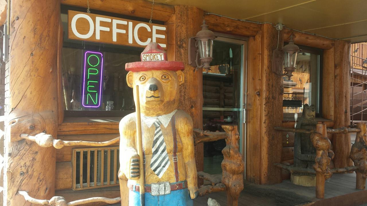 Frontier Lodge ランダー エクステリア 写真